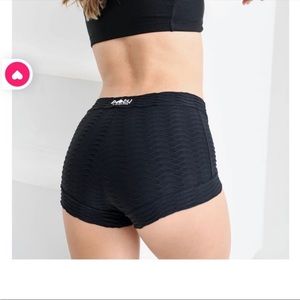 BBB textured boy shorts